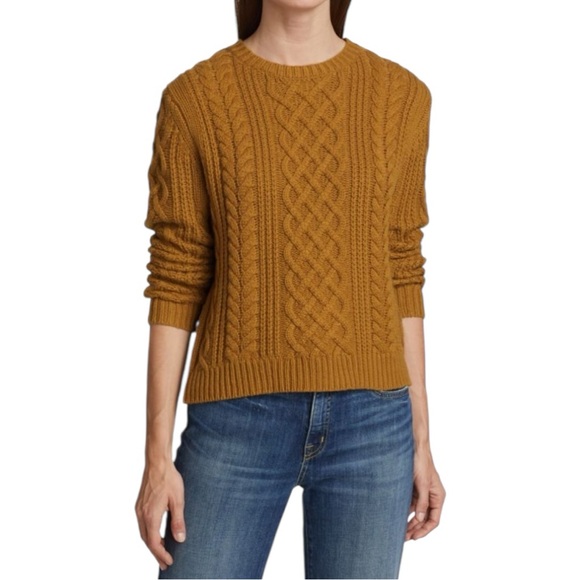 Nili Lotan Jodelle Cable Knit Sweater Cashmere sz Medium Long Sleeves Crew Neck